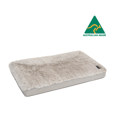 Superior Pet Goods Ortho Calming Dog Mat Water-Resistant Aspen Faux Fur