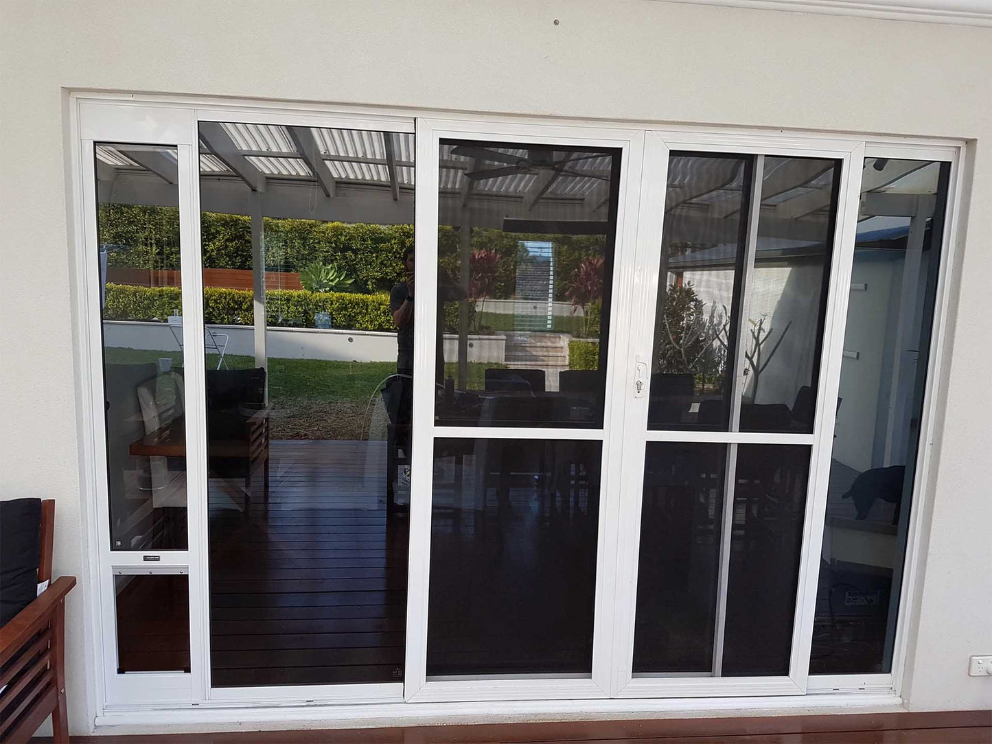 Medium Pet Door Insert for a Sliding Door