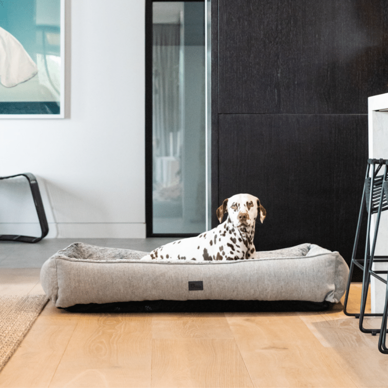 Superior Pet Goods Dog Lounger Artic Faux Fur