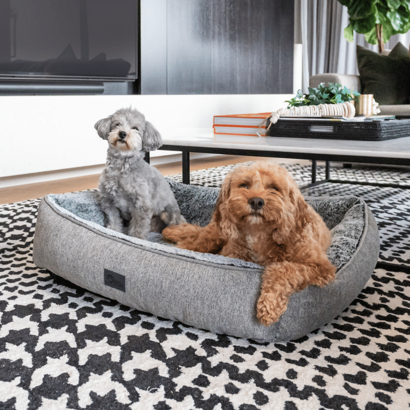 Superior Pet Goods Dog Lounger Artic Faux Fur