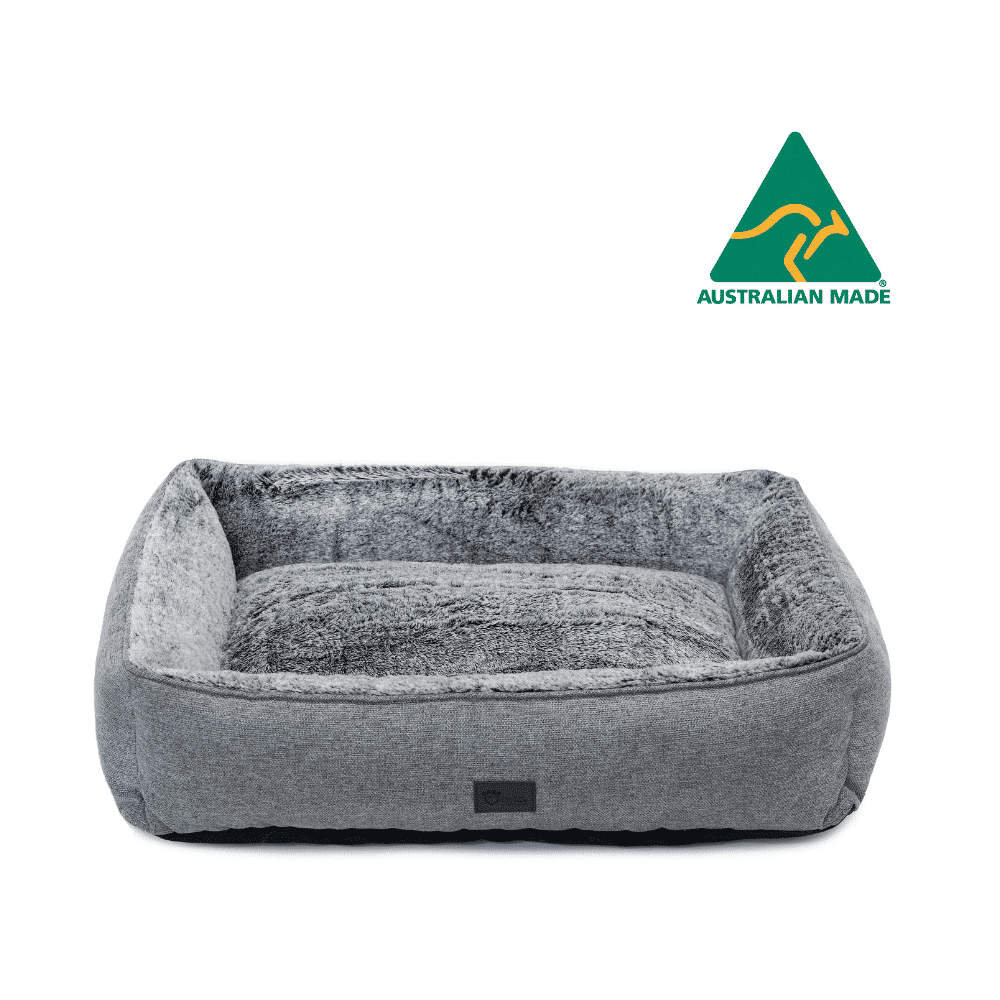 Superior Pet Goods Dog Lounger Artic Faux Fur